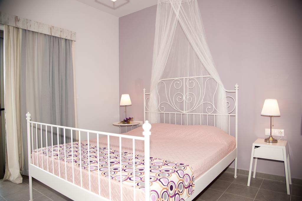 Efrilias Studios & Apartments Kíssamos Esterno foto