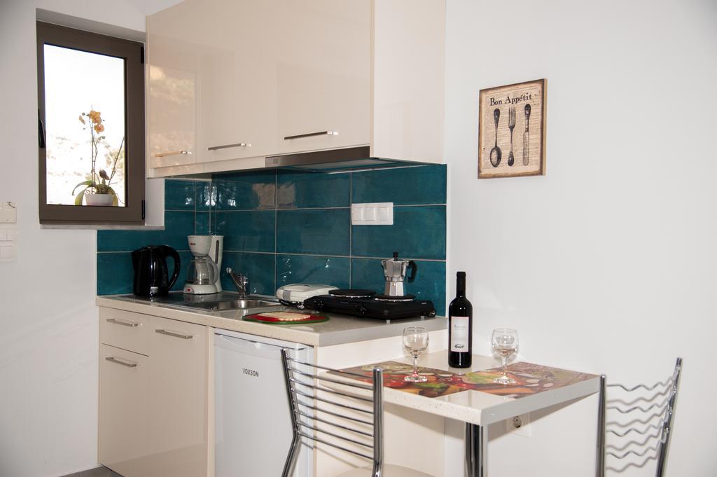 Efrilias Studios & Apartments Kíssamos Esterno foto