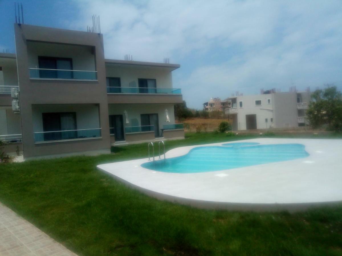 Efrilias Studios & Apartments Kíssamos Esterno foto